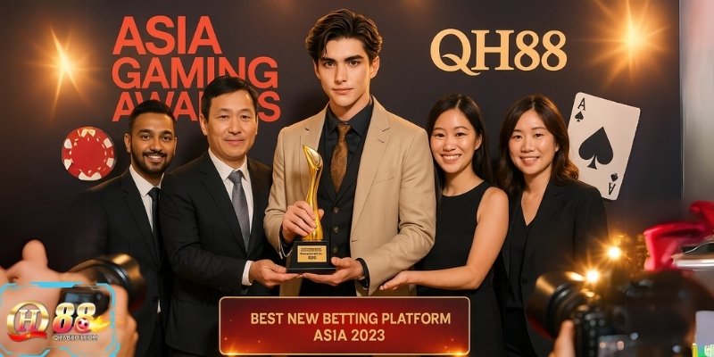 CEO Lâm Dịch Phong cùng đội ngũ nhận giải "Nền tảng cá cược mới xuất sắc nhất châu Á” tại Asia Gaming Awards.